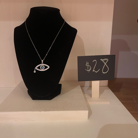 EVIL EYE PENDANT NECKLACE - Picture 3 of 4